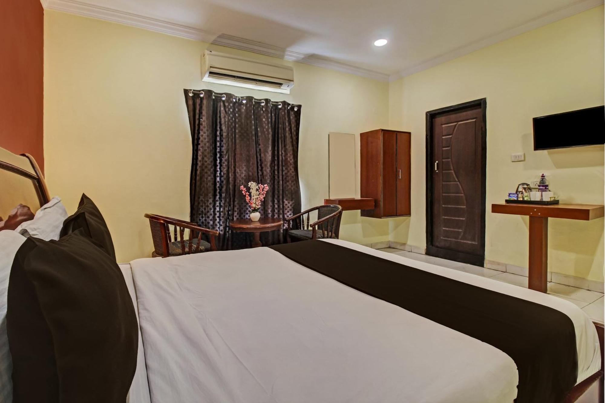 Hotel O Ruma Near Nampally Railway Station Haïdarabad Extérieur photo