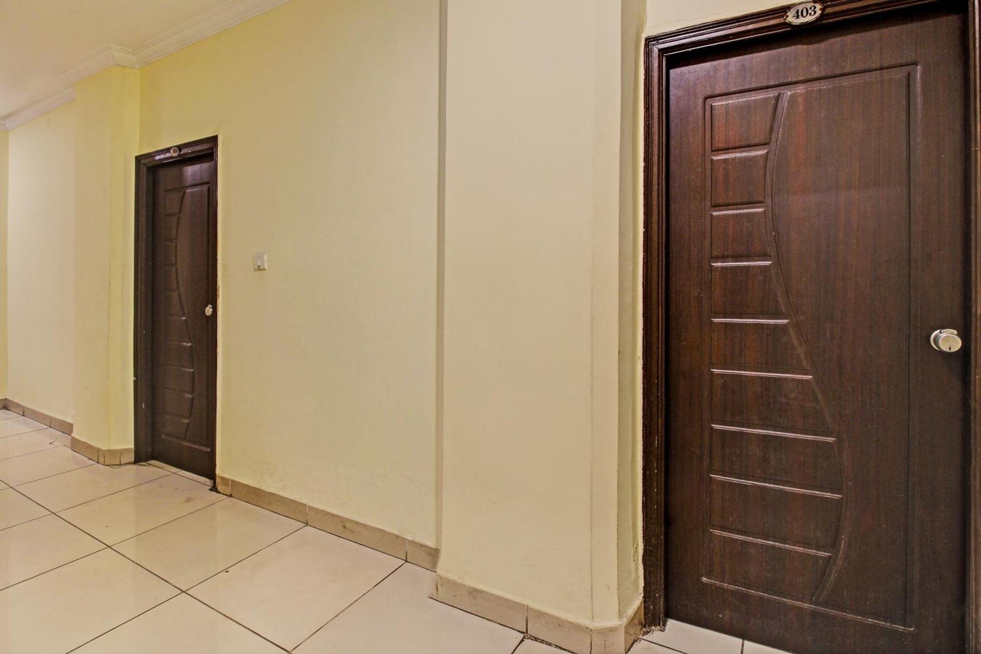Hotel O Ruma Near Nampally Railway Station Haïdarabad Extérieur photo